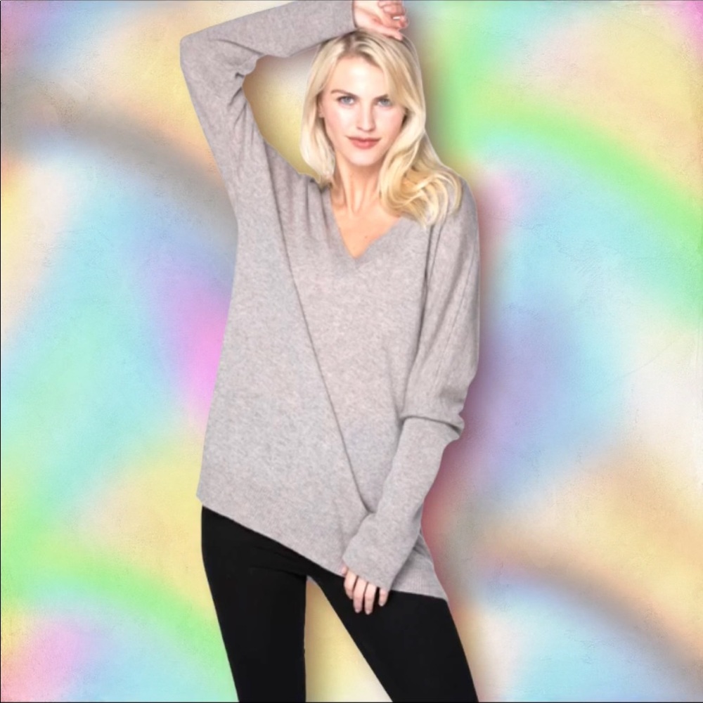 Cashmere Reversible Easy V-Neck Gray Sweater Size S/M
